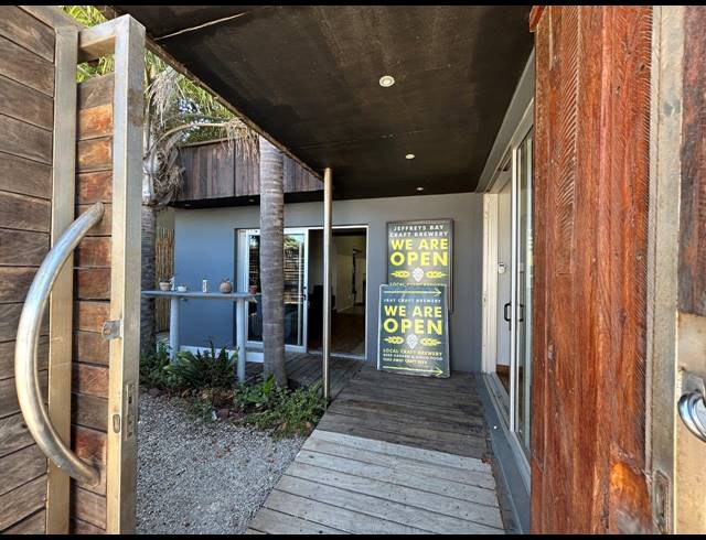 519.50M² BUSINESS FOR SALE IN JEFFREYS BAY CENTRAL